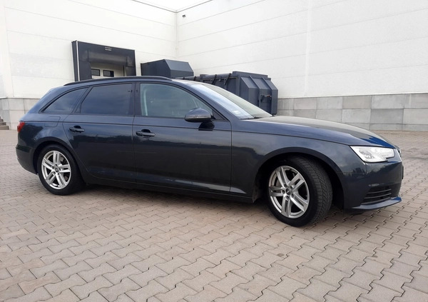 Audi A4 cena 64900 przebieg: 223000, rok produkcji 2017 z Lublin małe 466